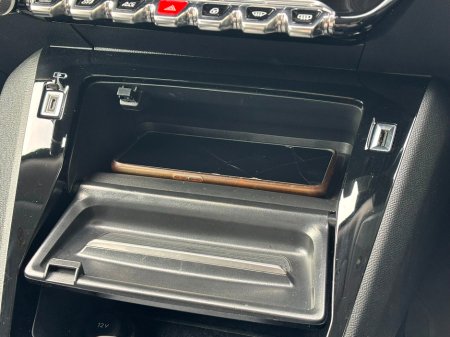 2021 Peugeot 2008 - thumbnail 30