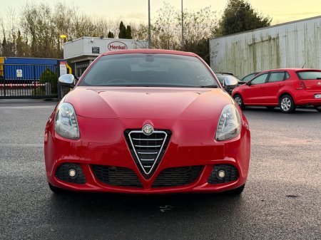 2015 Alfa Romeo Giulietta  €9,500