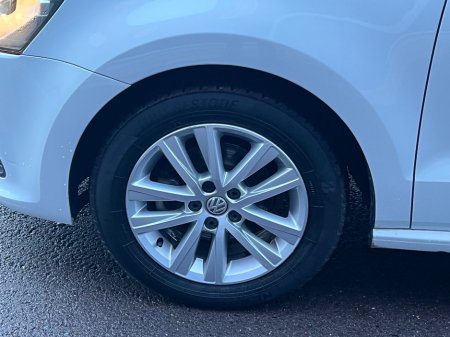 2017 Volkswagen Polo - thumbnail 11