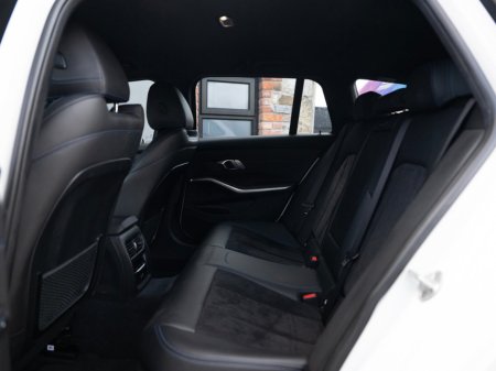 2021 BMW 3 Series - thumbnail 18