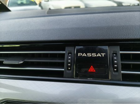 2021 Volkswagen Passat ESTATE BUS 2.0 TDI MANUAL 6SPEED FWD AA Approved 1 Year Warranty €19,950 thumbnail
