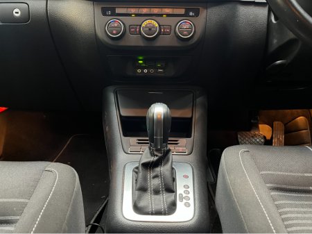 2016 Volkswagen Tiguan €16950 2016 VOLKSWAGEN TIGUAN LOUNGE EDITION 1.4 AUTOMATIC / REVERSE CAMERA / CRUISE CONTROL AND MORE €16,950 thumbnail