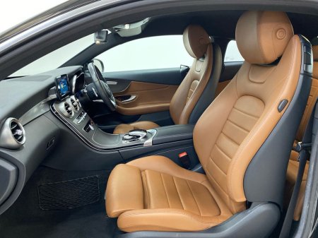 2019 Mercedes-Benz C Class - thumbnail 13