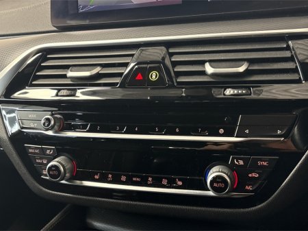 2021 BMW 5 Series G31 E M SPORT TOURING**NEW 20"ALLOYS**HEATED STEERING WHEEL**FRONT HEATED ELECTRIC MEMORY SEATS**HEADS UP DISPLAY**TOUCH SCREEN MEDIA DISPLAY**BLACK LEATHER INTERIOR**HARMON KARDON**REVERSE CAMERA** €32,995 thumbnail