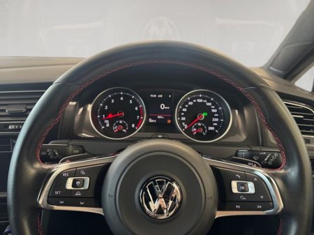 2017 Volkswagen Golf - thumbnail 13