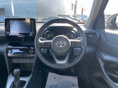2023 Toyota Yaris Cross - thumbnail 9