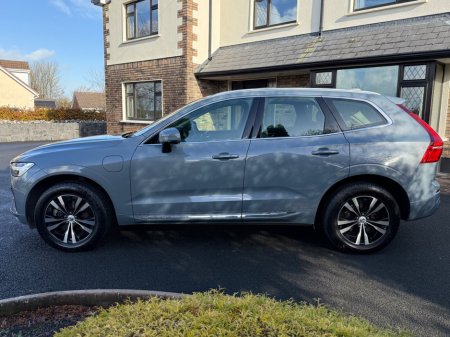 2023 Volvo XC60 T6 Recharge PHEV 350hp AT8 Core €46,450
