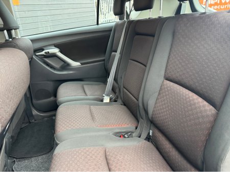 2011 Toyota Corolla Verso 2.0 D-4D LUNA 7 SEATER €5,495 thumbnail