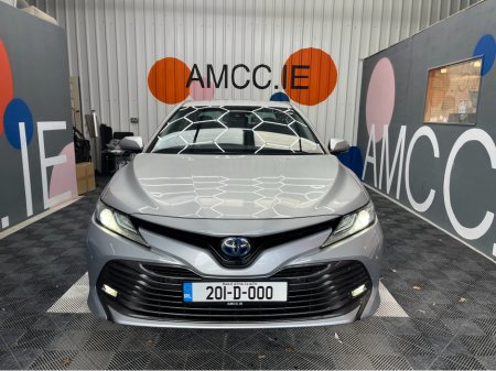 2020 Toyota Camry - photo 6
