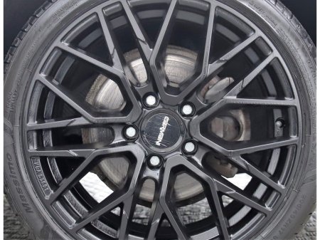 2017 MINI Hatch 1.5 COOPER AUTO 5DR *BI-TONE ROOF*UPGRADED 17" ALLOY WHEELS* €16,490 thumbnail