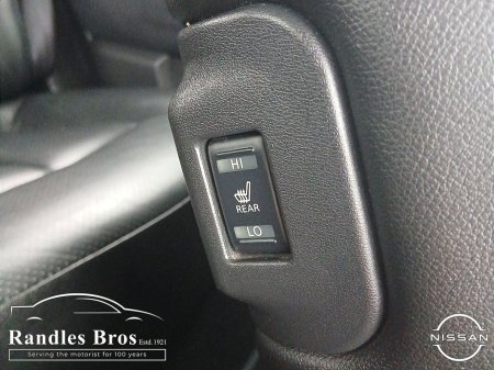 2016 Nissan Leaf - thumbnail 24