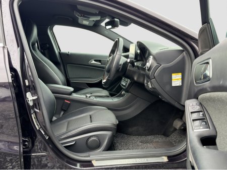 2016 Mercedes-Benz A Class - thumbnail 9