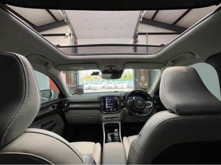 2020 Volvo XC40 - thumbnail 18