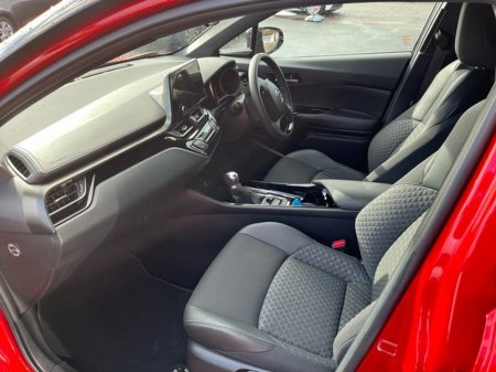 2022 Toyota C-HR - thumbnail 6