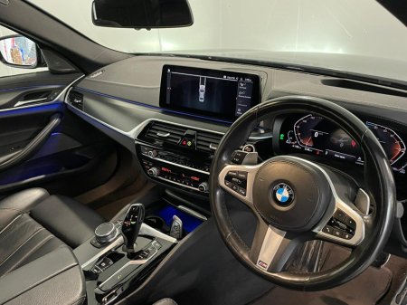 2021 BMW 5 Series - thumbnail 19