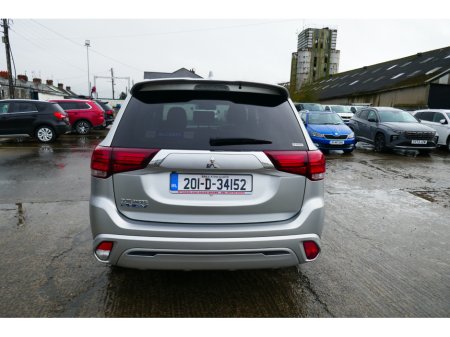 2020 Mitsubishi Outlander 2.4 DYNAMICS PHEV 221 €23,500 thumbnail