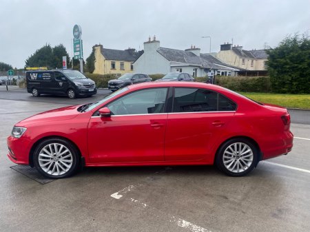 2017 Volkswagen Jetta - thumbnail 4