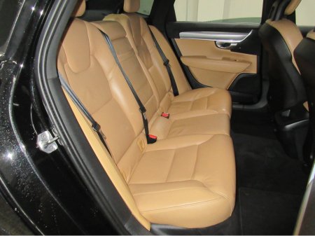 2018 Volvo S90 2.0 D4 MOMENTUM 190BHP AUTO €18,895 thumbnail