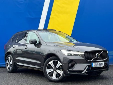 2023 Volvo XC60 T6 PLUS DARK AWD 2.0 HYBRID // OPENING PAN ROOF // LEATHER HEATED SEATS // 360 PARKING CAMERAS €39,950