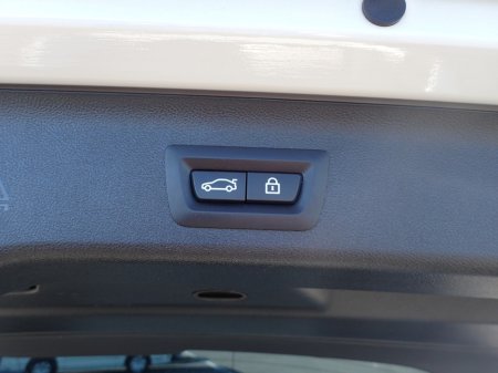 2017 BMW 5 Series - thumbnail 8