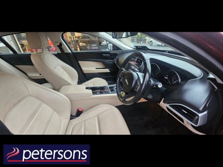 2015 Jaguar XE 2.0L 14D ADJ200 PRESTIGE 4DR AUTOMATIC €12,950 thumbnail