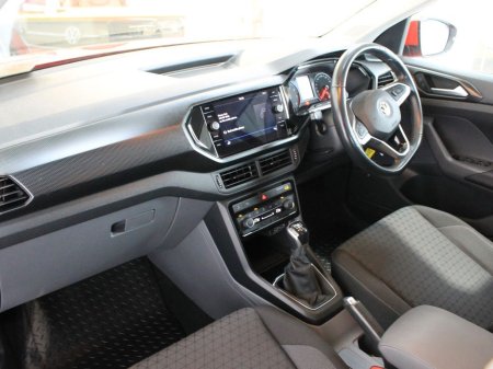 2020 Volkswagen T-Cross Life 1.0 TSI M5F 95HP 5DR €19,999 thumbnail