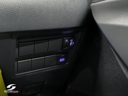 2024 Toyota Yaris (241) LUNA 1.5 PETROL IRISH CAR 1 OWNER €22,495 thumbnail