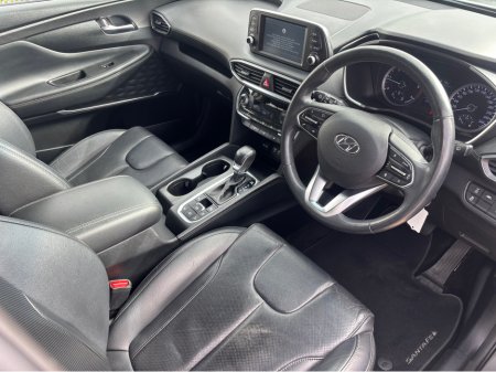 2018 Hyundai Santa Fe - thumbnail 2