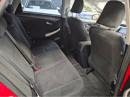 2013 Toyota Prius - thumbnail 13