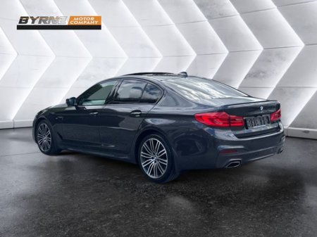 2018 BMW 5 Series - photo 2