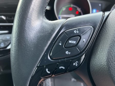 2023 Toyota C-HR C-HR HYBRID SPORT thumbnail