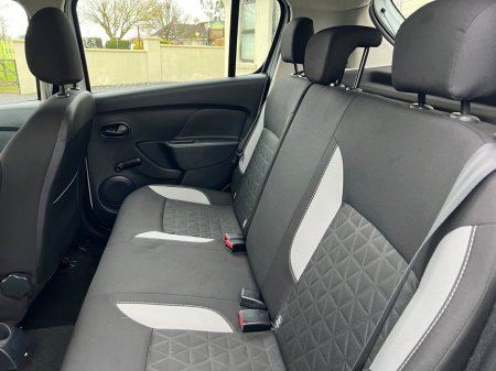 2016 Dacia Sandero Stepway 1.5 dCi 90 STEPWAY ALTERNATIVE €8,950 thumbnail