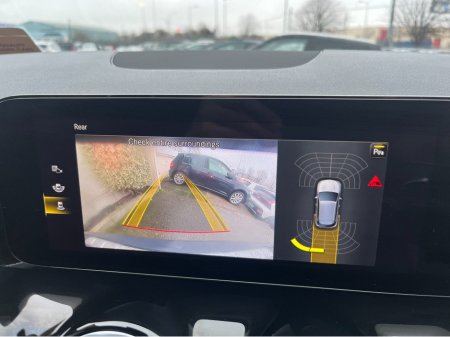 2024 Mercedes-Benz EQA 300 AMG LINE 4MATIC €34,950 thumbnail