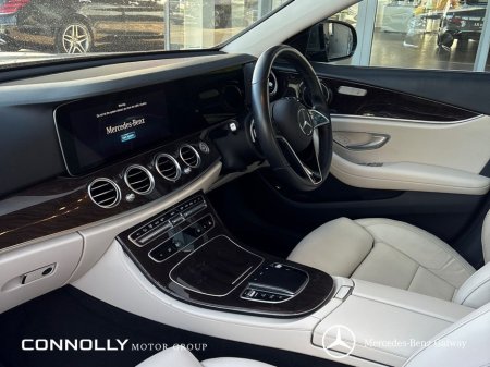 2022 Mercedes-Benz E Class - thumbnail 5