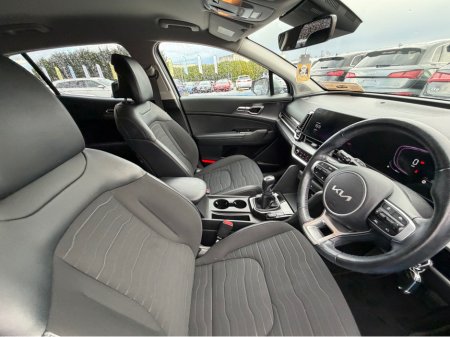 2023 Kia Sportage K3 - 1.6 DIESEL HYBRID - MANUAL - 12M WARRANTY - CAR:  1737 €29,950 thumbnail