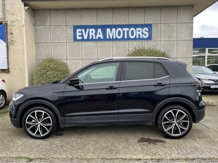 2020 Volkswagen T-Cross 1ST EDITION AUTOMATIC 1.0 PETROL //KEYLESS ENTRY//HALF LEATHER SEATS//REVERSE CAMERA// €21,950 thumbnail