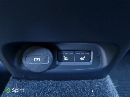 2022 Volvo XC40 - thumbnail 17