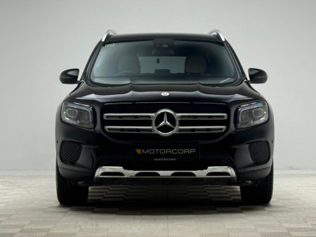 2023 Mercedes-Benz GLB GLB 200 €39,990 thumbnail