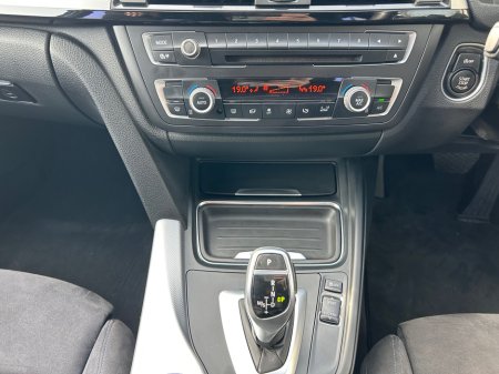 2014 BMW 3 Series - thumbnail 18