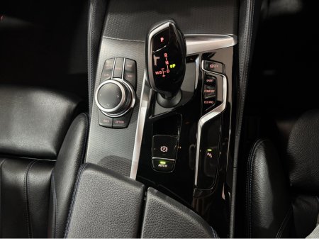 2023 BMW 5 Series - thumbnail 12