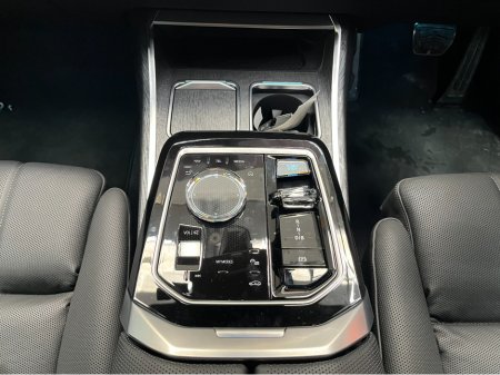 2025 BMW i7 - thumbnail 35