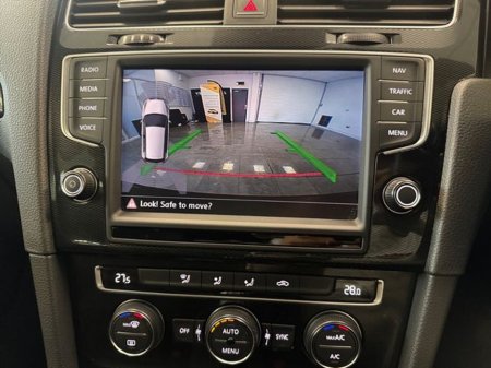 2016 Volkswagen Golf - thumbnail 14