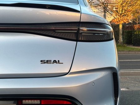 2024 BYD Seal DESIGN RWD PAN ROOF €36,995 thumbnail