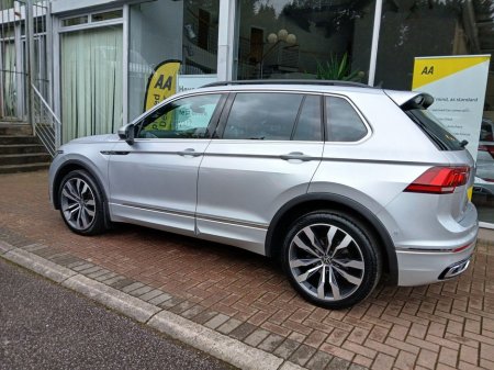 2023 Volkswagen Tiguan 2.0 TDI 150HP R-Line, Silver Met, FSH, 1 owner, 72km. €41,500 thumbnail