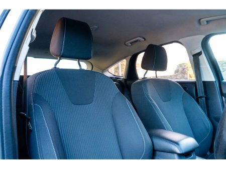 2012 Ford Focus - thumbnail 8