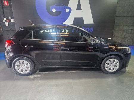 2017 Hyundai i20 - thumbnail 9