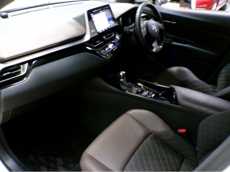 2018 Toyota C-HR - thumbnail 12