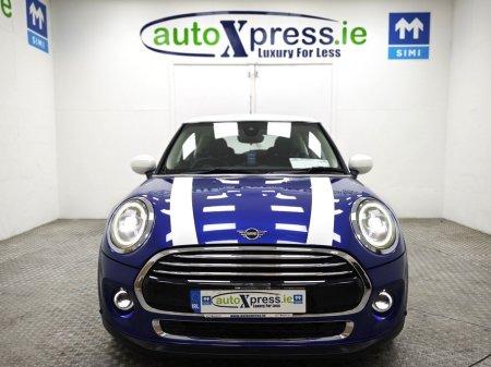 2020 MINI Cooper 1.5 Automatic, Reversing camera €24,995
