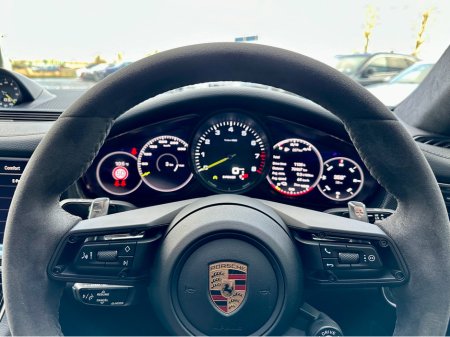 2022 Porsche Panamera 2+2 E-HY E-HYBRID CARBON TRIM €84,950 thumbnail