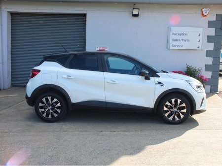 2022 Renault Captur LIMITED EDITION NAEB TCE 90 5DR €19,995